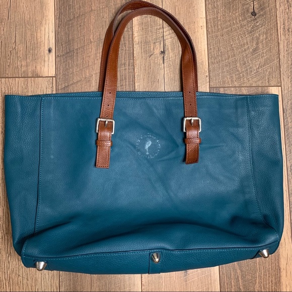 Pittards Soho Carryall Leather Tote Bag in Celeste - Picture 1 of 15